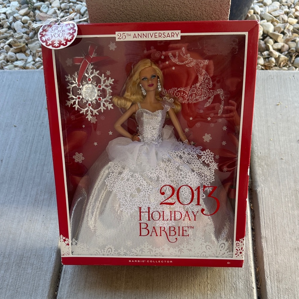 Barbie 25th Anniversary Holiday Doll - White and Silver